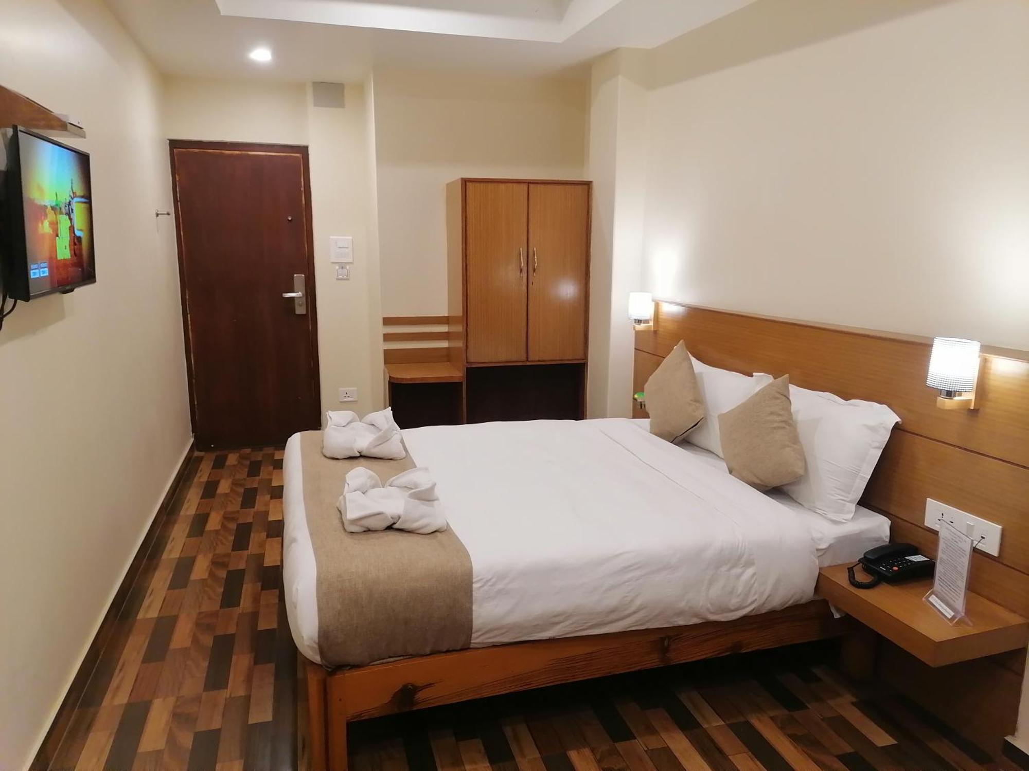 Urban Boutique Hotel 포카라 외부 사진